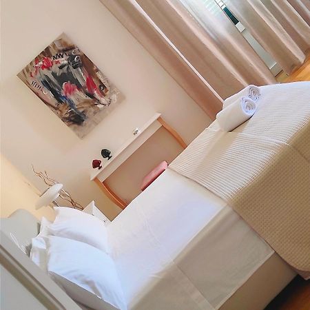 Calogiuri Nest Apartment Lecce Bagian luar foto
