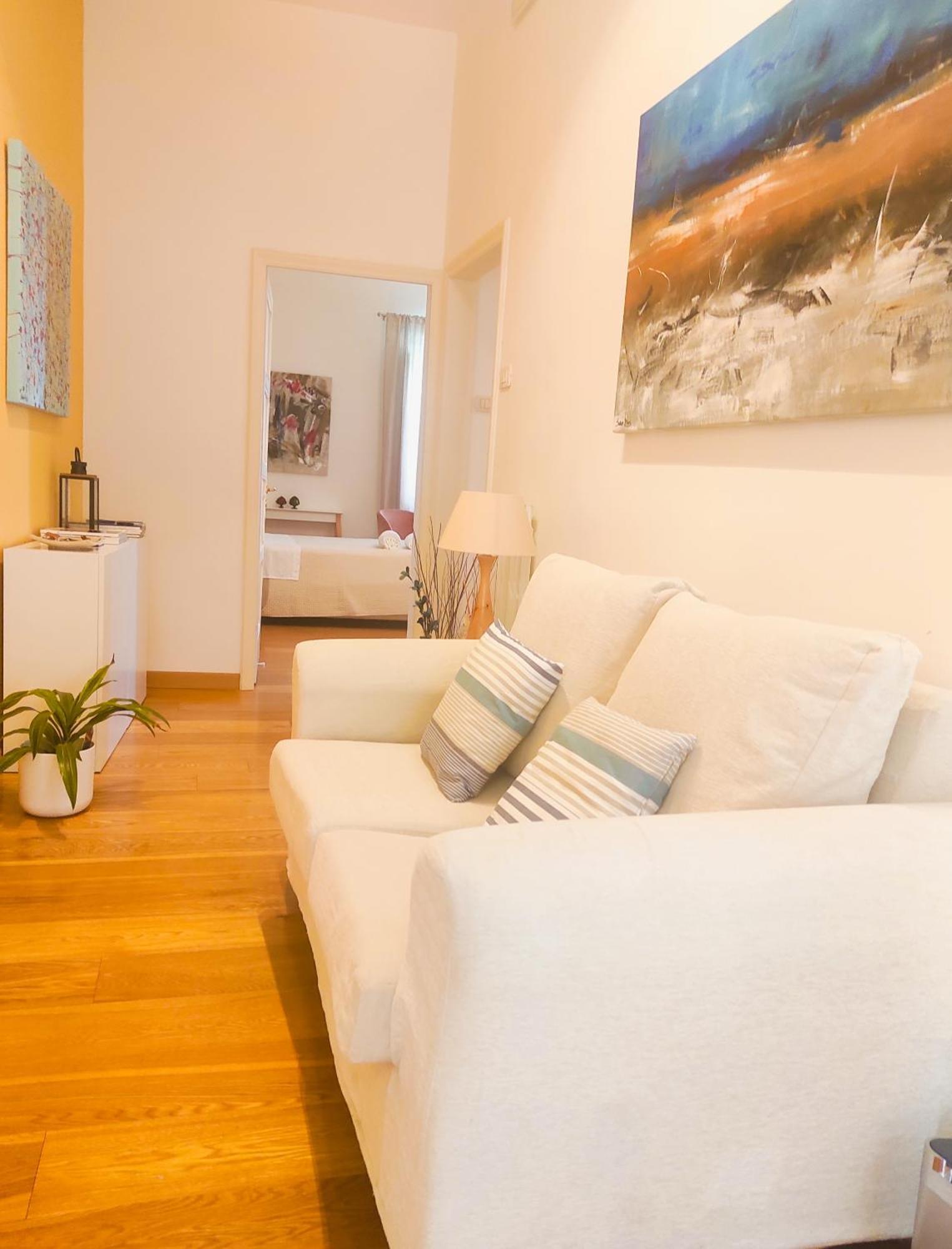 Calogiuri Nest Apartment Lecce Bagian luar foto