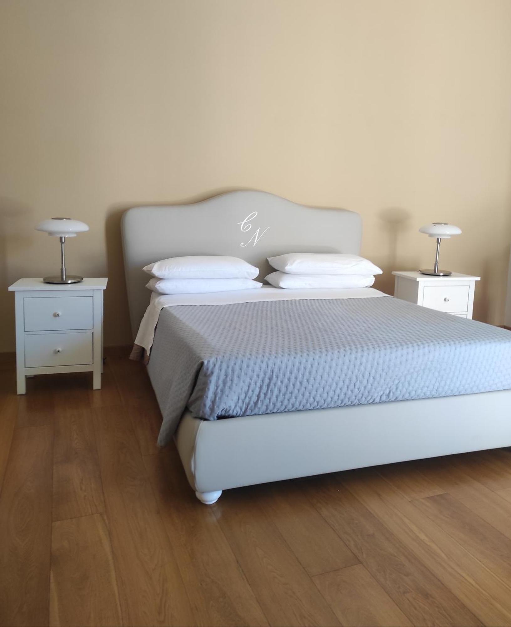 Calogiuri Nest Apartment Lecce Bagian luar foto